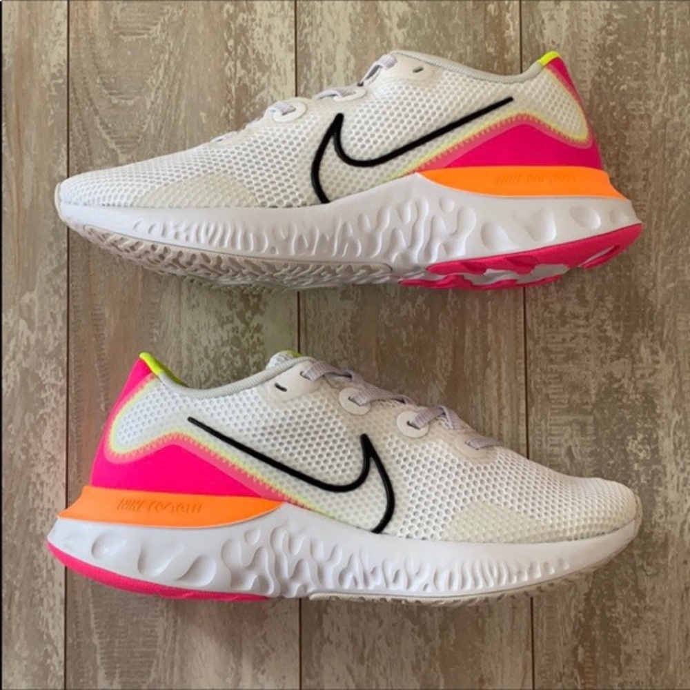 NWT Nike renew run white shoes - Picture 2 of 7
